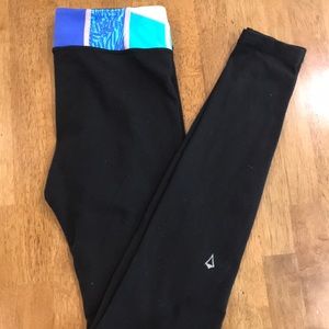 IVIVVA Lululemon Low Rise Reversible Leggings 🌙